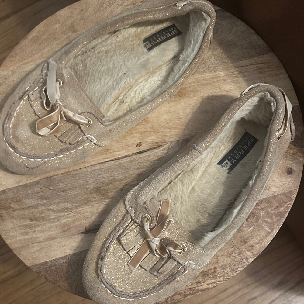 BearPaw Women's Beige Moccasins